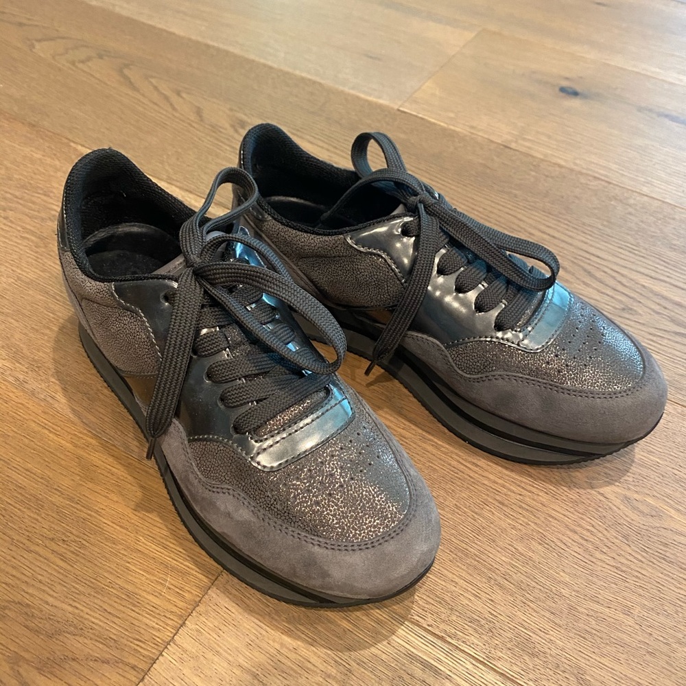 🔹Hogan Leather/Suede Sneakers